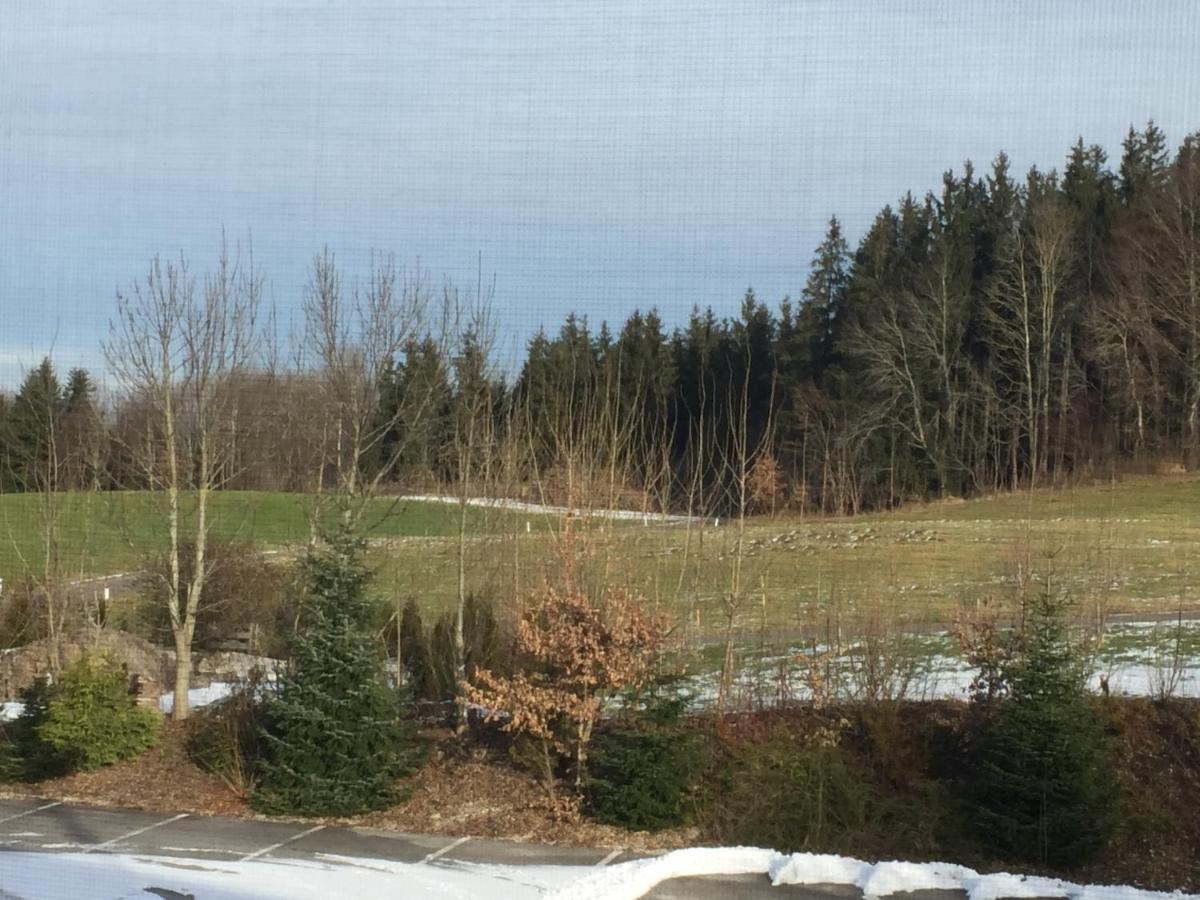 Privatzimmer Vermietung Helmut Burgmann Kirchberg bei Mattighofen Exterior foto